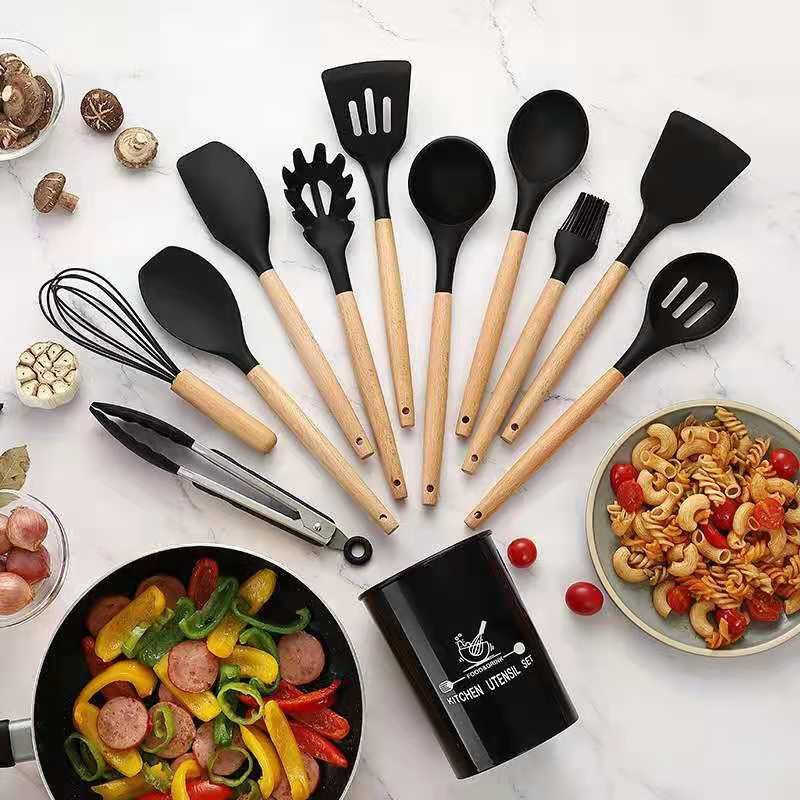 Kit 12 Utensílios de Cozinha Premium de Silicone com Cabo de Madeira